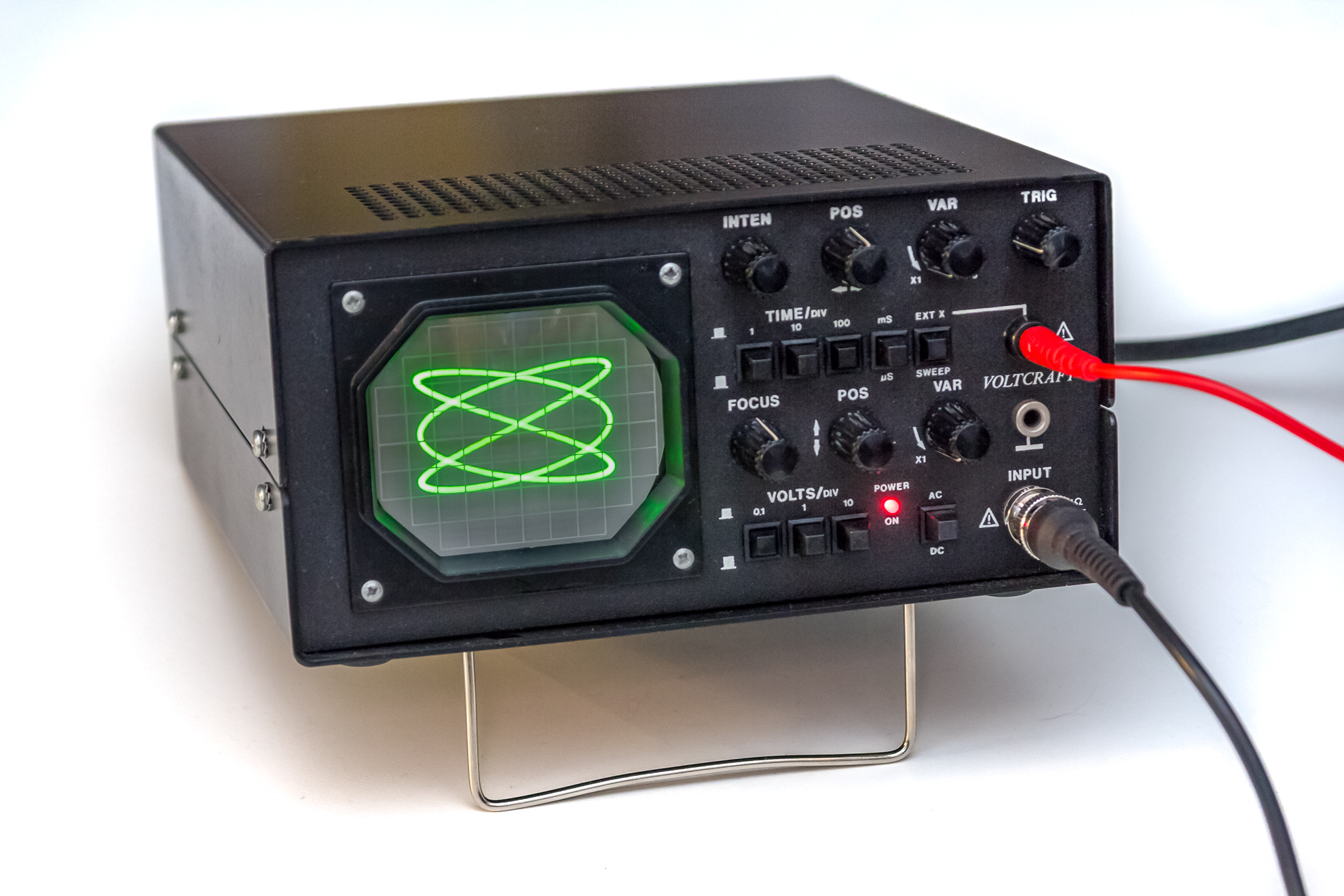 Voltcraft (EMG 1536) oscilloscope